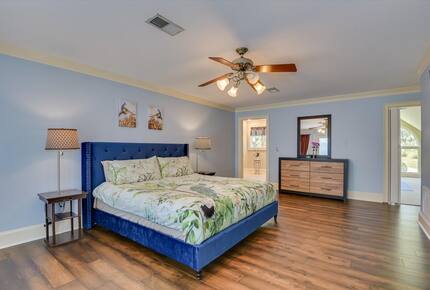 Poolside and Waterfront Bliss in Evans - Evans, Georgia