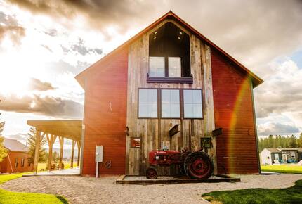 Rustic-Chic 30-Acre Retreat near Whitefish - Kalispell, Montana