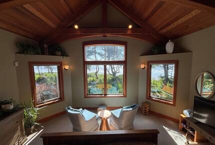 Cliffside Elegance on the Pacific - Pacific Beach, Washington