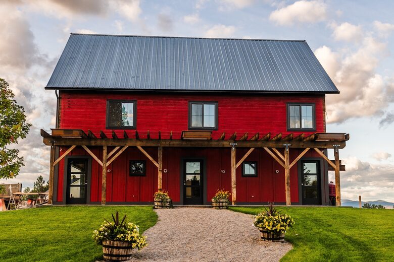 Rustic-Chic 30-Acre Retreat near Whitefish - Kalispell, Montana