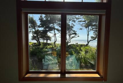 Cliffside Elegance on the Pacific - Pacific Beach, Washington