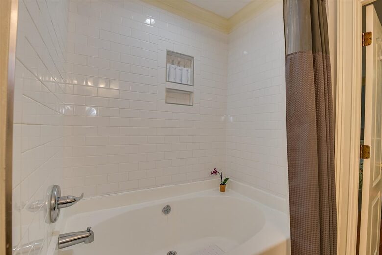 Poolside and Waterfront Bliss in Evans - Evans, Georgia