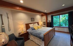 Cliffside Elegance on the Pacific - Pacific Beach, Washington