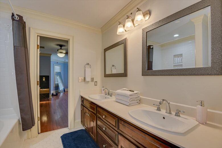 Poolside and Waterfront Bliss in Evans - Evans, Georgia