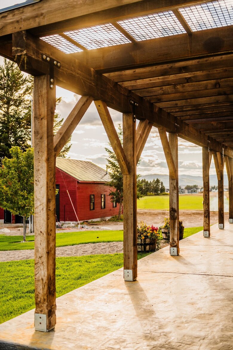Rustic-Chic 30-Acre Retreat near Whitefish - Kalispell, Montana