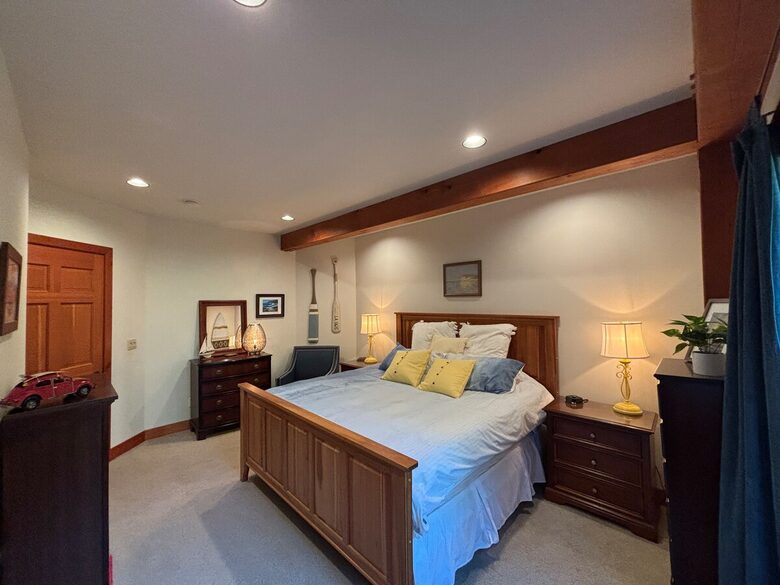 Cliffside Elegance on the Pacific - Pacific Beach, Washington