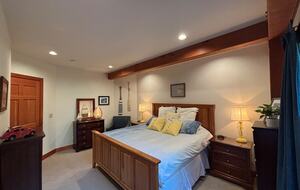 Cliffside Elegance on the Pacific - Pacific Beach, Washington