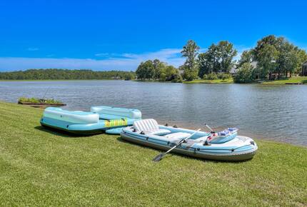 Poolside and Waterfront Bliss in Evans - Evans, Georgia