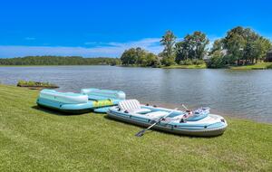 Poolside and Waterfront Bliss in Evans - Evans, Georgia