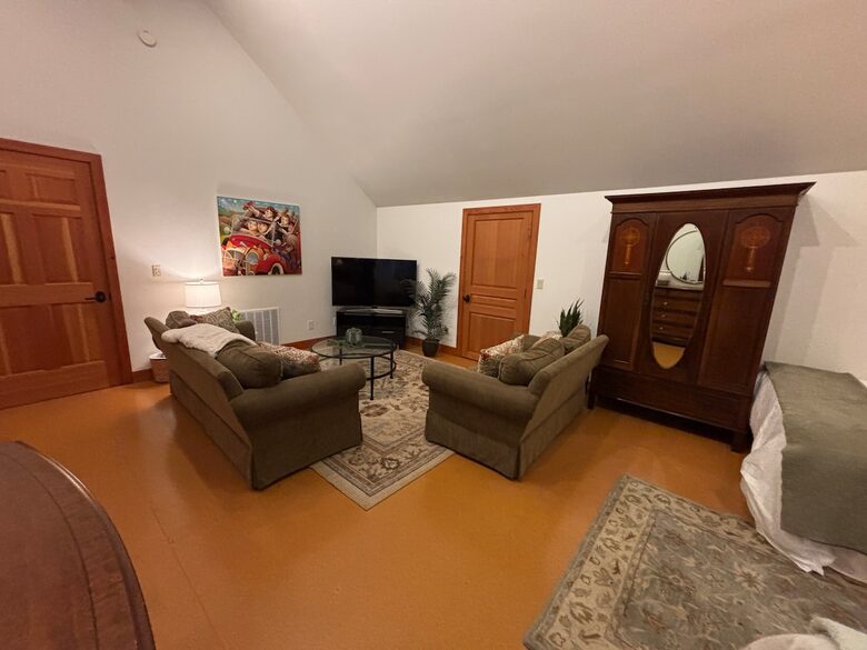 Cliffside Elegance on the Pacific - Pacific Beach, Washington