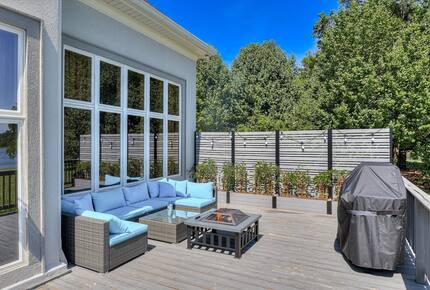 Poolside and Waterfront Bliss in Evans - Evans, Georgia