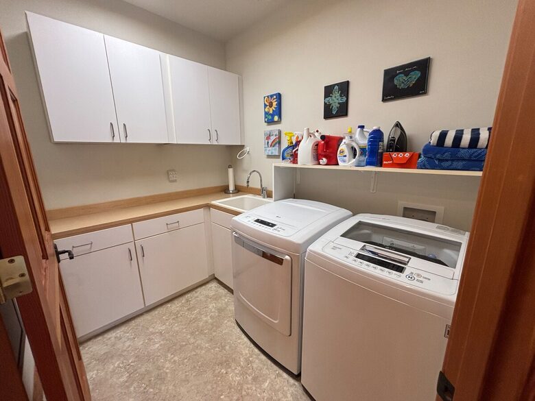 Cliffside Elegance on the Pacific - Pacific Beach, Washington