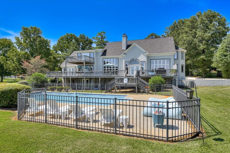 Poolside and Waterfront Bliss in Evans - Evans, Georgia