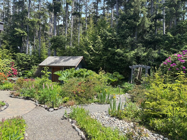 Cliffside Elegance on the Pacific - Pacific Beach, Washington