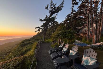 Cliffside Elegance on the Pacific - Pacific Beach, Washington