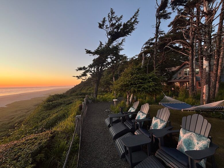 Cliffside Elegance on the Pacific - Pacific Beach, Washington