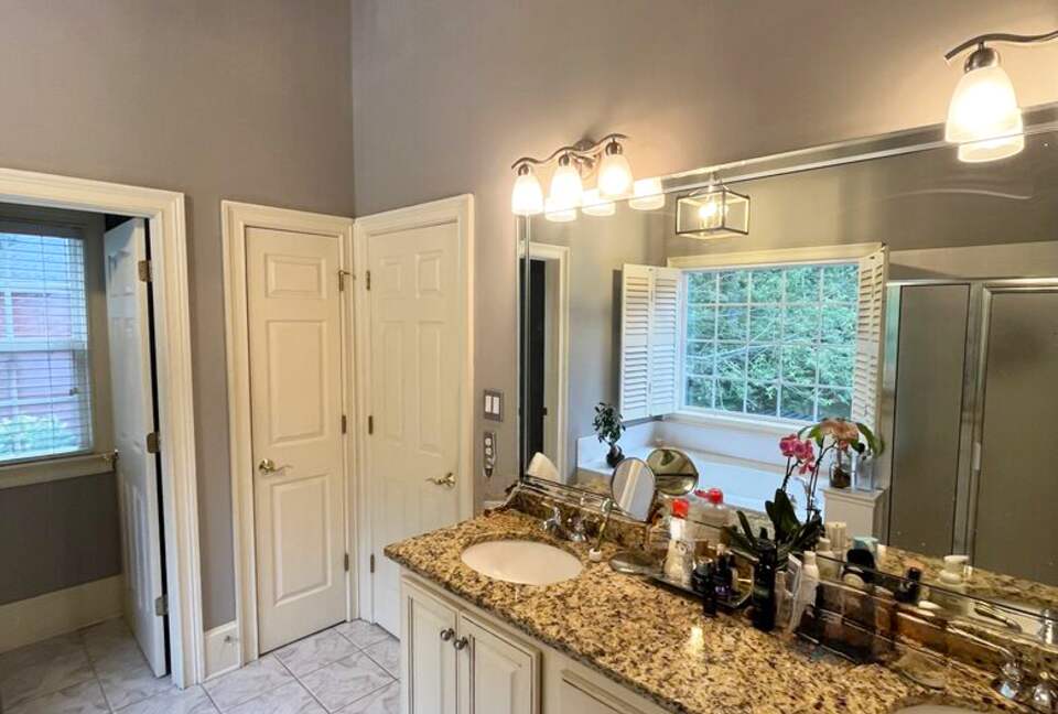 Lakeside Ranch Retreat at Lake Redwine - Newnan, Georgia