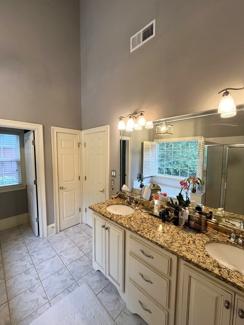 Lakeside Ranch Retreat at Lake Redwine - Newnan, Georgia