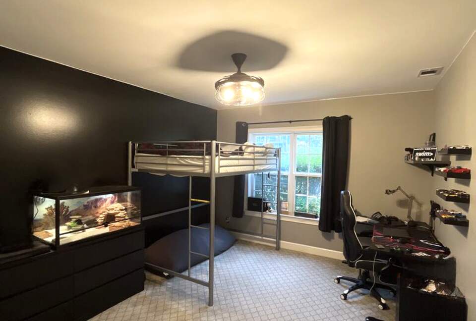 Lakeside Ranch Retreat at Lake Redwine - Newnan, Georgia