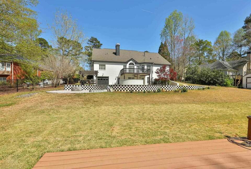 Lakeside Ranch Retreat at Lake Redwine - Newnan, Georgia