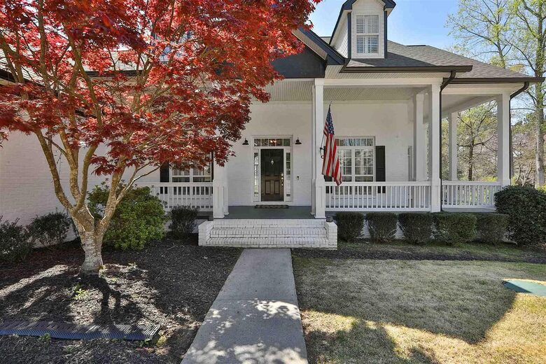 Lakeside Ranch Retreat at Lake Redwine - Newnan, Georgia