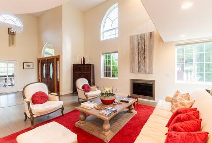 Oakland Hills Mediterranean Retreat with Bay Views - Oakland, California