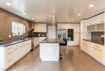 Oakland Hills Mediterranean Retreat with Bay Views - Oakland, California