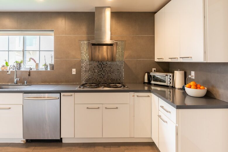 Oakland Hills Mediterranean Retreat with Bay Views - Oakland, California