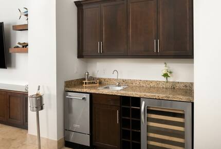 Oceanfront Penthouse Paradise in Turks & Caicos - Provo, Turks and Caicos Islands