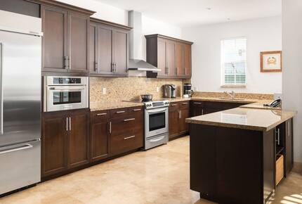 Oceanfront Penthouse Paradise in Turks & Caicos - Provo, Turks and Caicos Islands