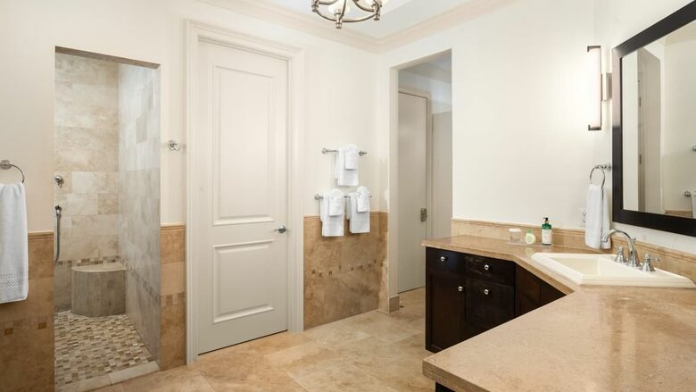 Oceanfront Penthouse Paradise in Turks & Caicos - Provo, Turks and Caicos Islands