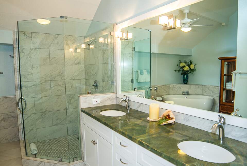 Stunning Oceanfront Penthouse - Poipu, Hawaii