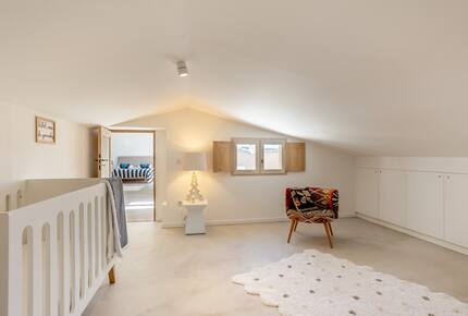 Exquisite Stone Villa Surrounded by Olive Groves in Gordes - Gordes, France