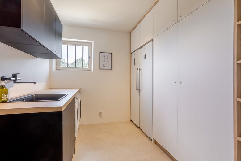 Exquisite Stone Villa Surrounded by Olive Groves in Gordes - Gordes, France