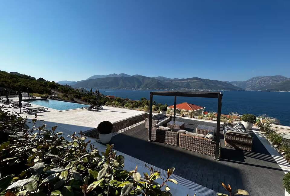 Cube A2: Modern Design Meets Montenegro’s Coastline - Krašići, Montenegro