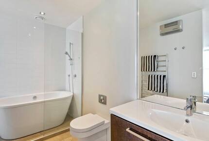 Urban Loft-Style Living Near Hagley Park - Christchurch, New Zealand