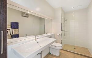 Urban Loft-Style Living Near Hagley Park - Christchurch, New Zealand