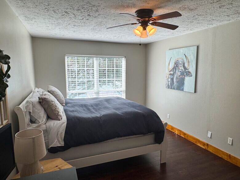 Lake Conroe Waterfront Retreat - Montgomery, Texas