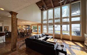 Lake Conroe Waterfront Retreat - Montgomery, Texas