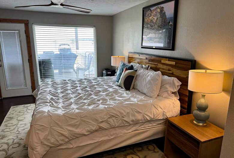 Lake Conroe Waterfront Retreat - Montgomery, Texas