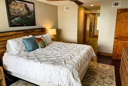 Lake Conroe Waterfront Retreat - Montgomery, Texas