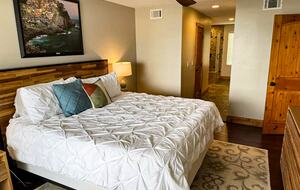 Lake Conroe Waterfront Retreat - Montgomery, Texas