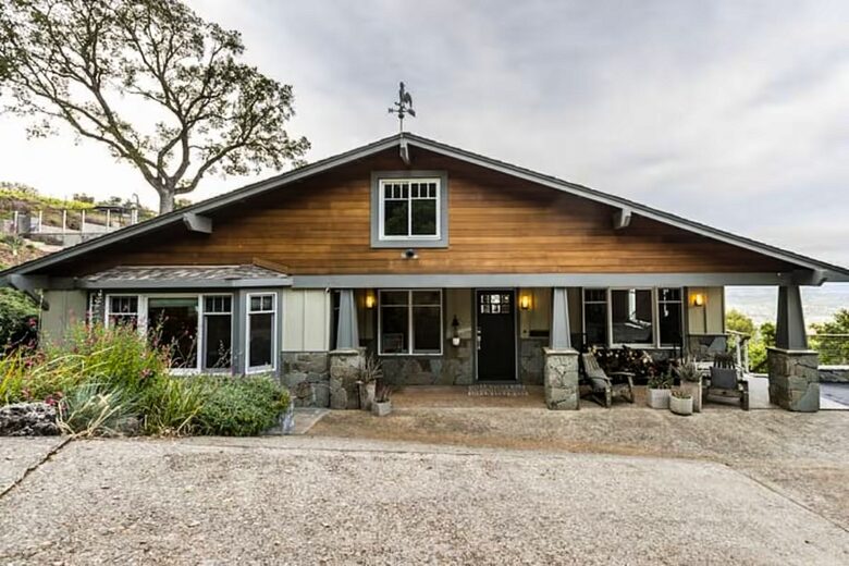 Santa Cruz Mountain Vineyard Villa - Cupertino, California