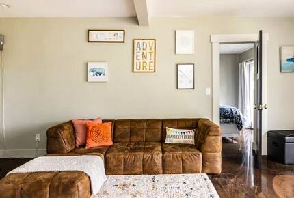 Santa Cruz Mountain Vineyard Villa - Cupertino, California