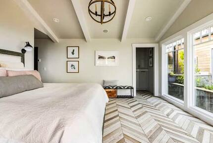 Santa Cruz Mountain Vineyard Villa - Cupertino, California