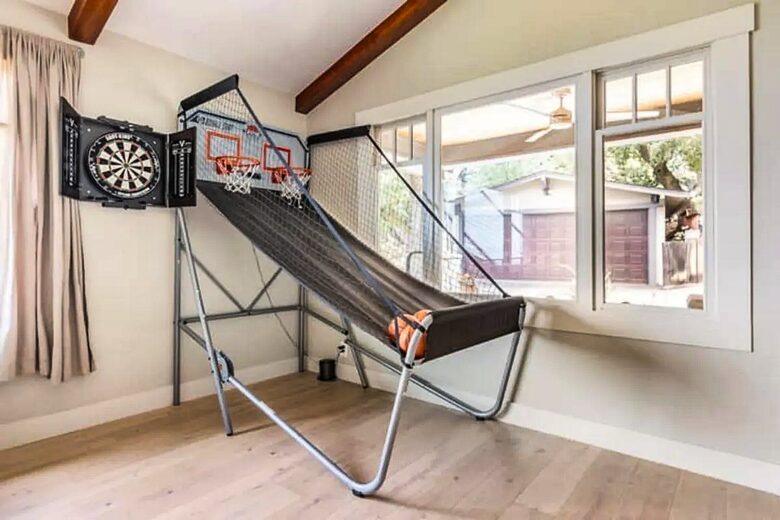 Santa Cruz Mountain Vineyard Villa - Cupertino, California