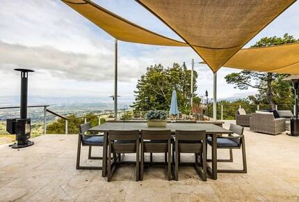 Santa Cruz Mountain Vineyard Villa - Cupertino, California