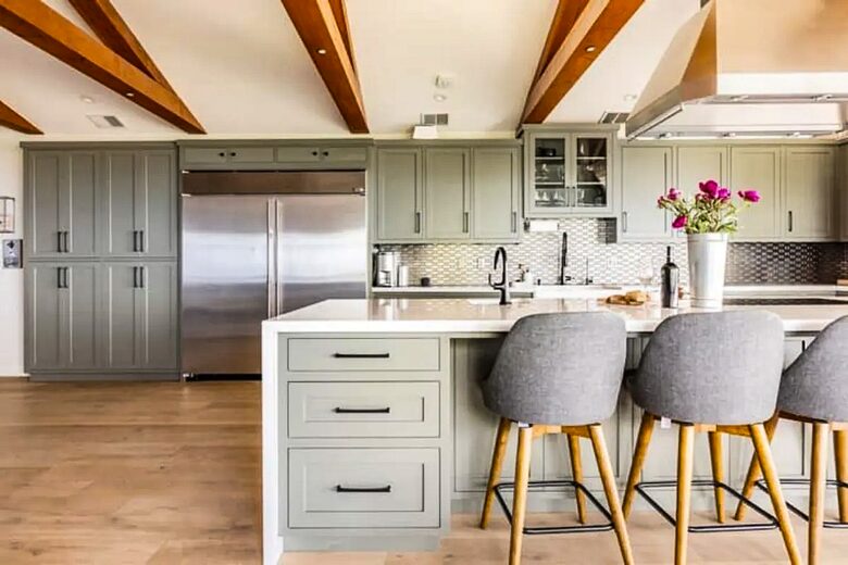 Santa Cruz Mountain Vineyard Villa - Cupertino, California