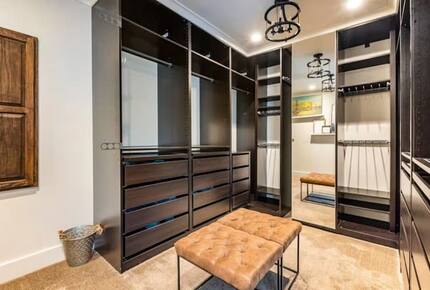 Santa Cruz Mountain Vineyard Villa - Cupertino, California