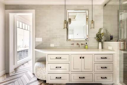 Santa Cruz Mountain Vineyard Villa - Cupertino, California